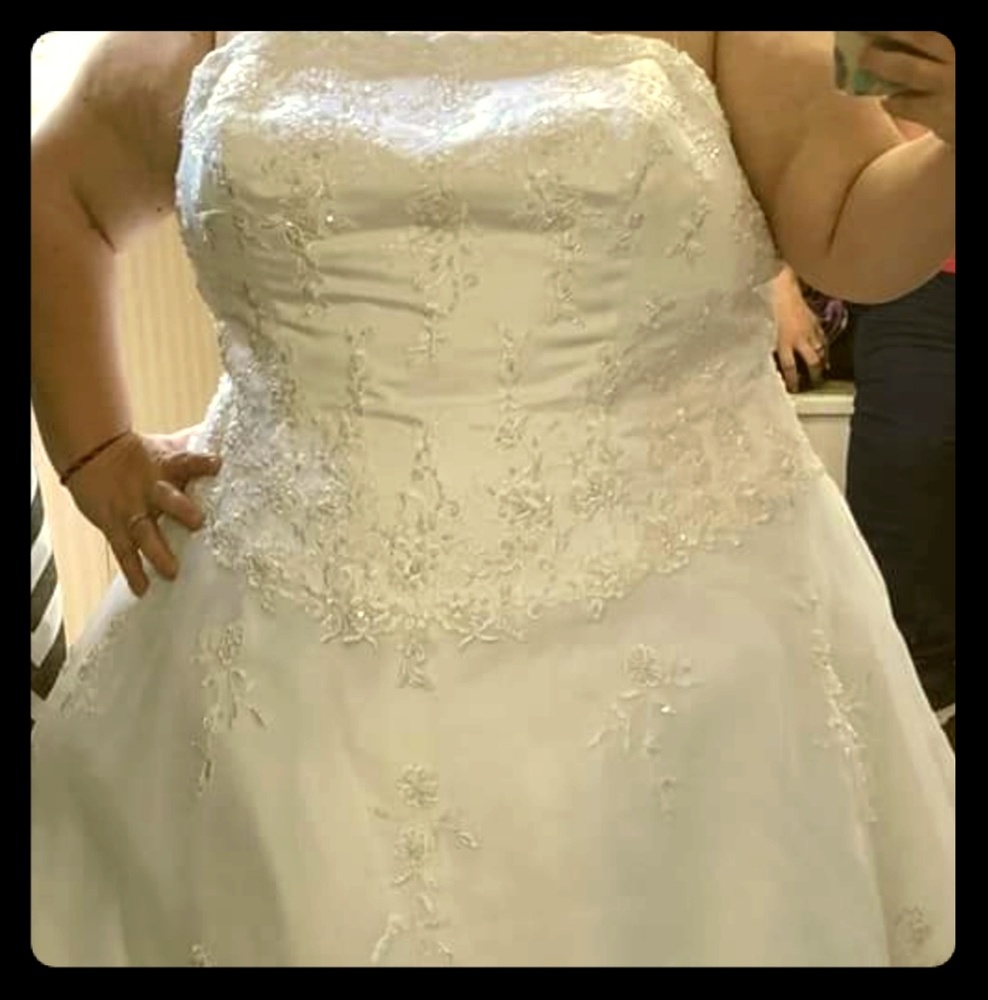Wedding dress